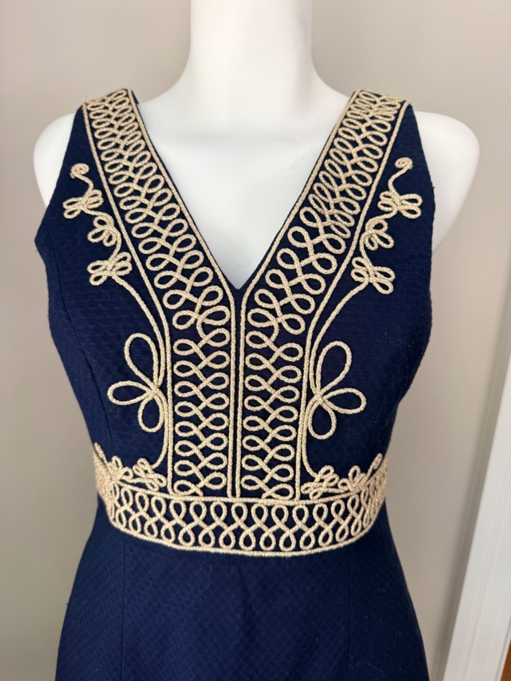 LILLY PULITZER Aveline navy blue and gold detail shift dress - Picture 2 of 3